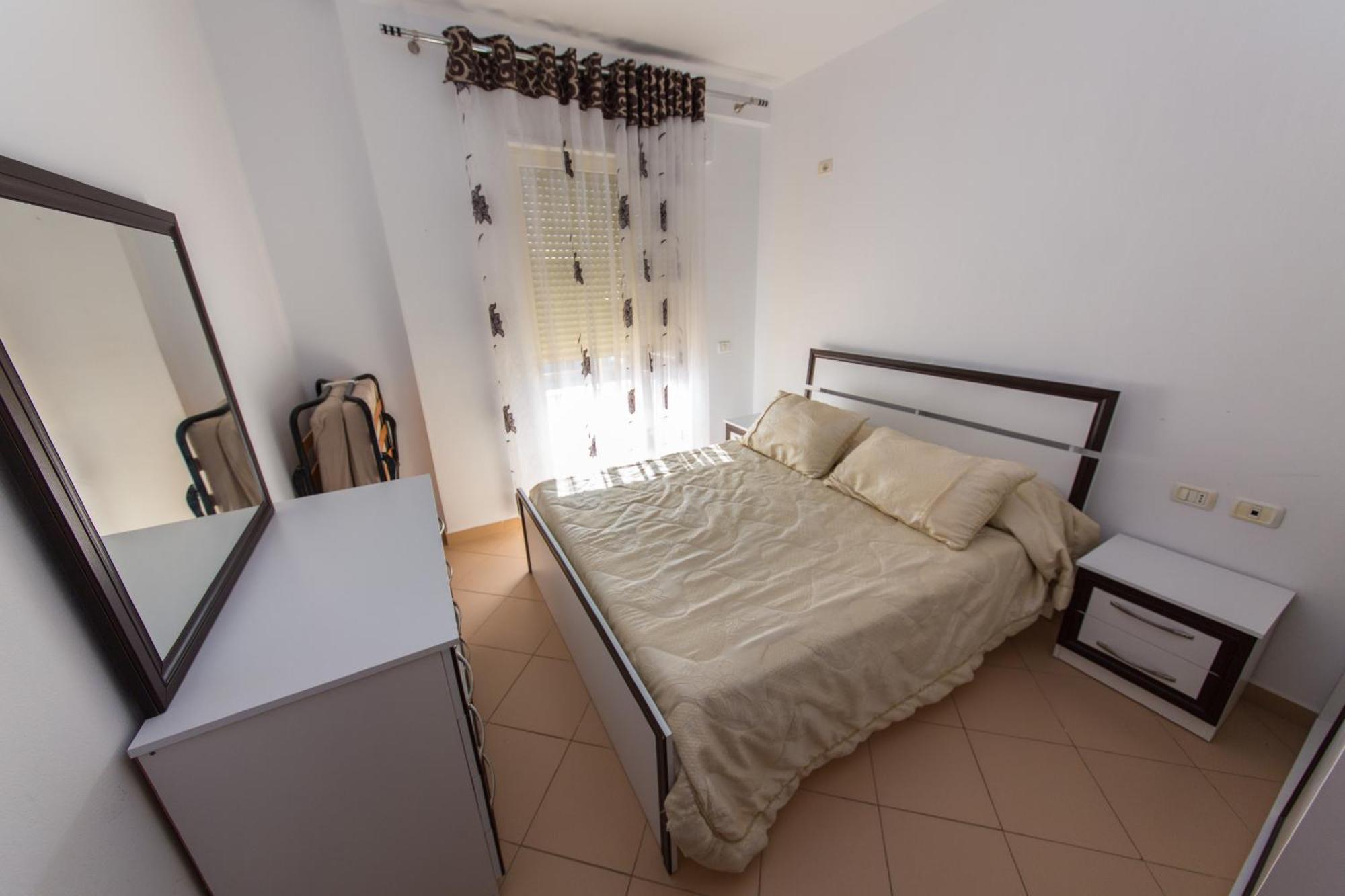 Apartments Qerret Golem  Εξωτερικό φωτογραφία