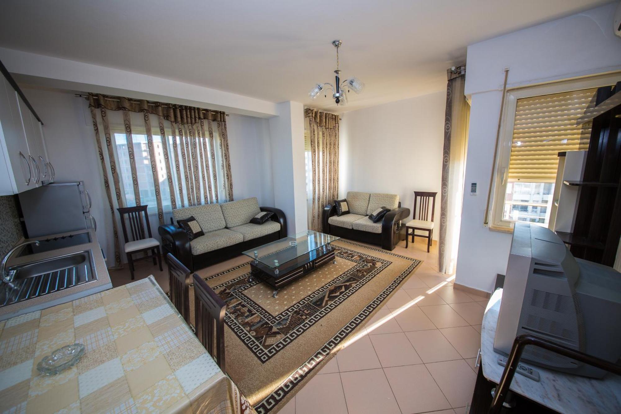 Apartments Qerret Golem  Εξωτερικό φωτογραφία