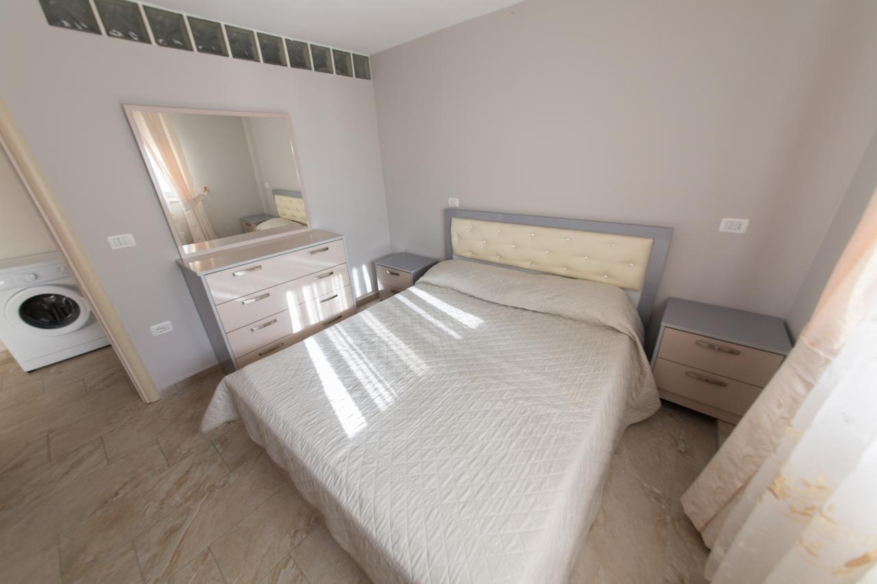 Apartments Qerret Golem  Εξωτερικό φωτογραφία