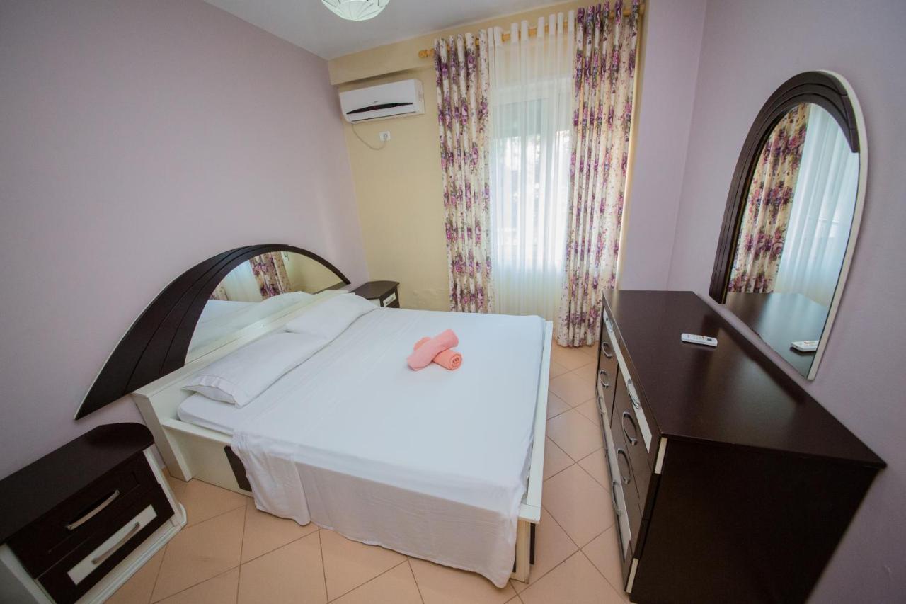 Apartments Qerret Golem  Εξωτερικό φωτογραφία