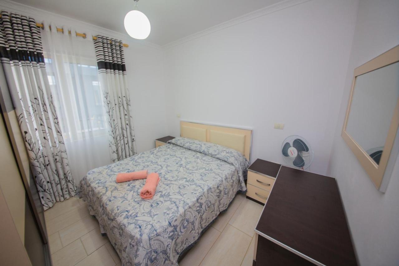 Apartments Qerret Golem  Εξωτερικό φωτογραφία
