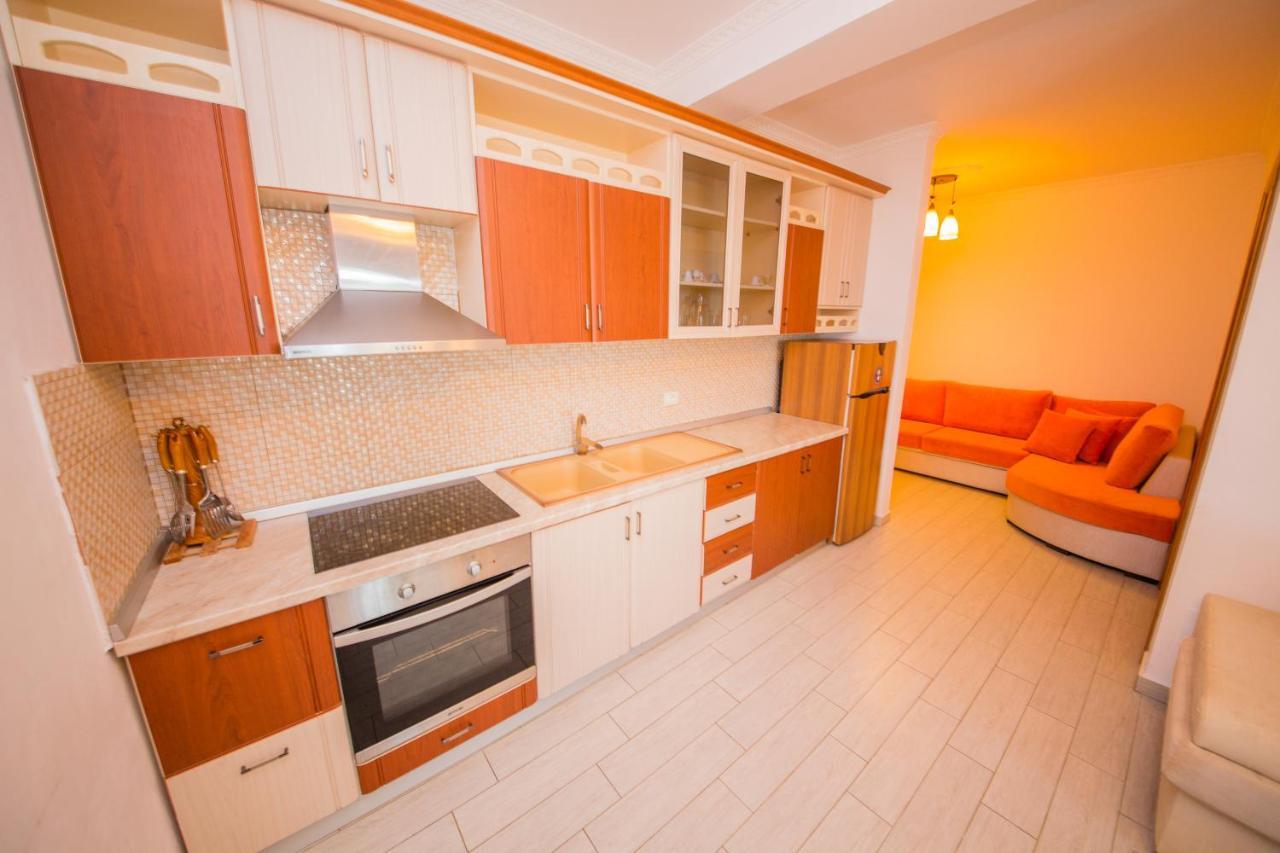 Apartments Qerret Golem  Εξωτερικό φωτογραφία