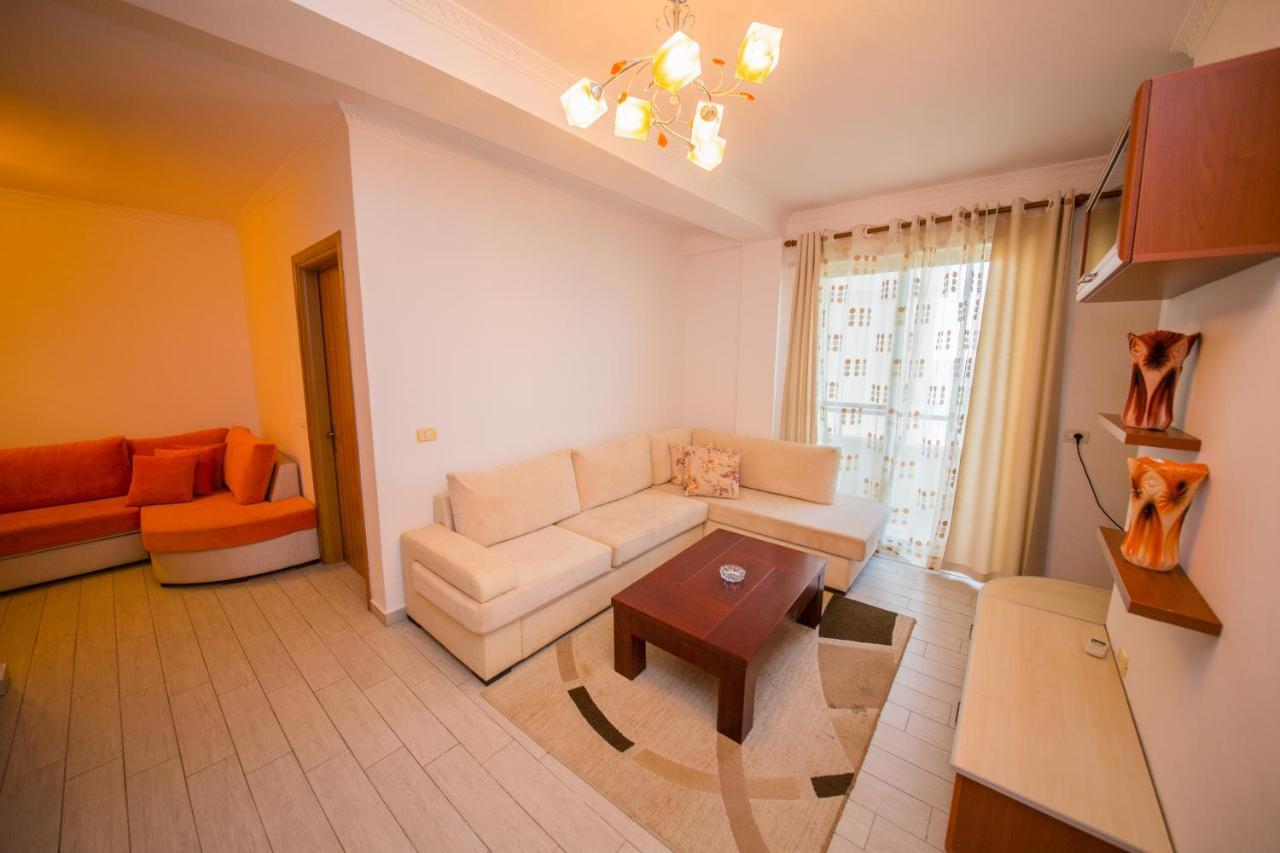 Apartments Qerret Golem  Εξωτερικό φωτογραφία